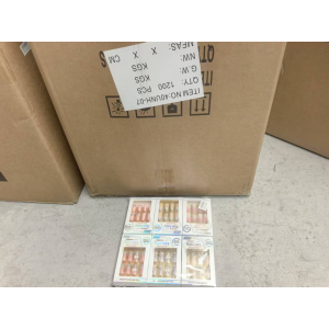 40UNH-07*CX1200 SUPORTE EM MATERIAL PLÁSTICO UTILIZADO POR MANICURE