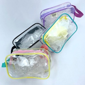 D319*CX360 NECESSAIRE COM FECHAMENTO ATRAVES DE ZÍPER